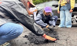 ALE ROJO DE LA VEGA RESUELVE DE INMEDIATO Y A DOMICILIO PETICIONES VECINALES EN LA ROMA SUR