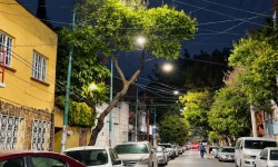 MEJORAN ILUMINACION EN CASI 2 KILOMETROS DE LA COLONIA OBRERA CON BRILLA CUAUHTEMOC