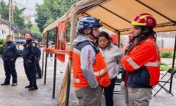 PROTECCI?N CIVIL DE CUAUHT?MOC Y BOMBEROS RESCATAN A UNA MUJER TRAS COLAPSO DE VIVIENDA EN COLONIA HIP?DROMO