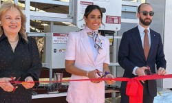 ALE ROJO DE LA VEGA INAUGURA UNO DE LOS SISTEMAS SOLARES M?S GRANDES DE CDMX