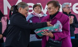 REVOLUCI?N PAC?FICA EN IZTAPALAPA: VAMOS A PONER UN ALTO A LA EXTORSI?N, SOSTIENE ALEIDA ALAVEZ