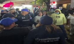 ALCALDESA ALE ROJO DE LA VEGA Y EQUIPO DE LA ALCALDIA CUAUHTEMOC ES AGREDIDO AL REALIZAR OPERATIVO PARA ORDENAR LA VIA PUBLICA