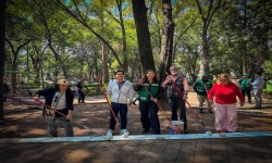 Nancy Nu?ez encabeza jornada de mantenimiento en el Parque de la China