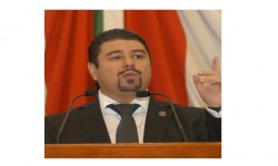 El PRI en la Asamblea Legislativa reitera su respeto al mandato de la Corte, pero por cuesti&oacute;n moral los comercios deben otorgar gratuidad de estacionamiento