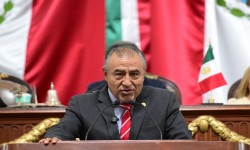 Propone Pablo Trejo incorporar la perspectiva de genero en el dise?o de sanitarios publicos de la CDMX